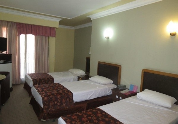 اتاق سه تخته هتل آزادی یاسوج